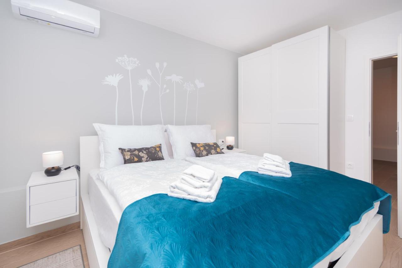 Apartment Emmi Omiš Eksteriør billede