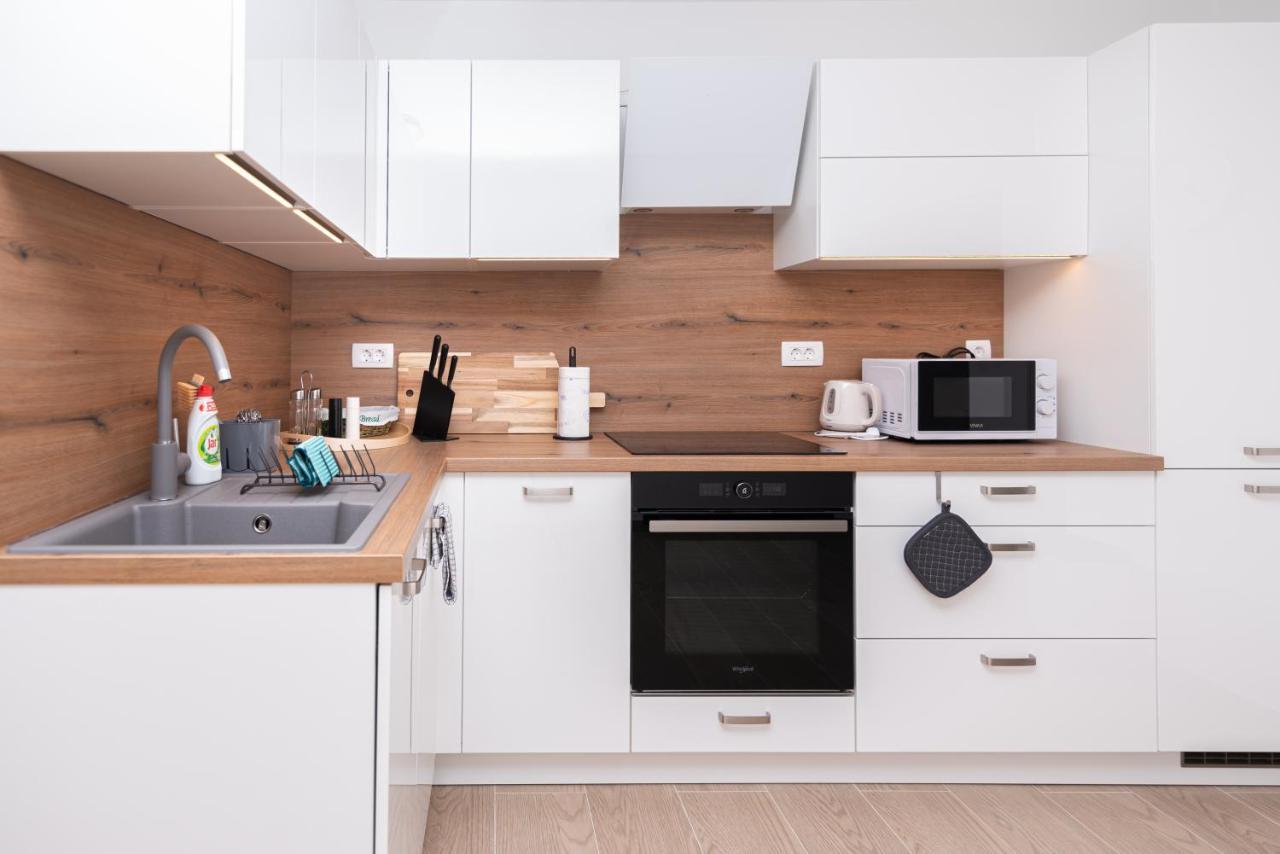 Apartment Emmi Omiš Eksteriør billede